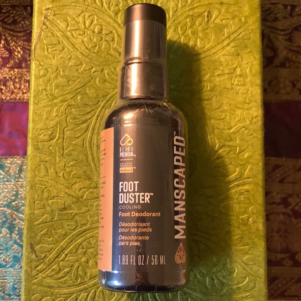 MANSCAPED BRAND NEW IN SEALED PACKAGE FOOT DUSTER COOLING FOOT DEODORANT